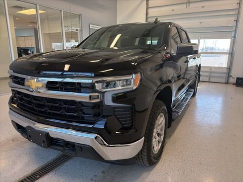New 2026 Chevrolet Silverado 1500 LT w/ Z71 Off-Road Package image 3