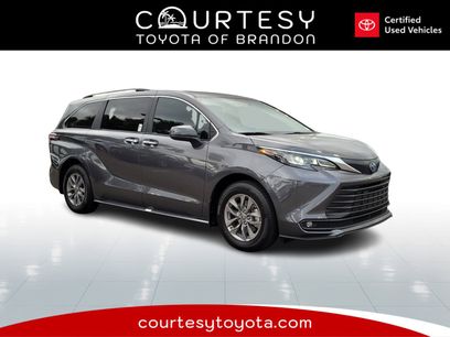 Certified 2025 Toyota Sienna XLE