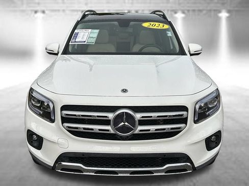 Used 2023 Mercedes-Benz GLB 250 image 2
