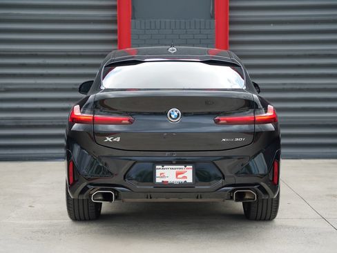 Used 2022 BMW X4 xDrive30i w/ M Sport Package 2 AWD/4WD image 13
