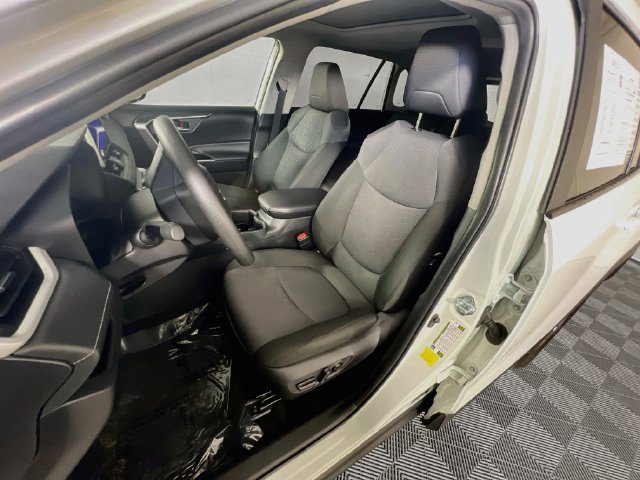 Used 2025 Toyota RAV4 XLE w/ Convenience Package FWD image 10