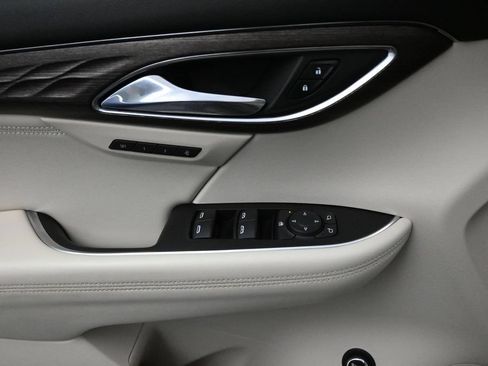 Used 2023 Buick Envision Avenir AWD/4WD image 11