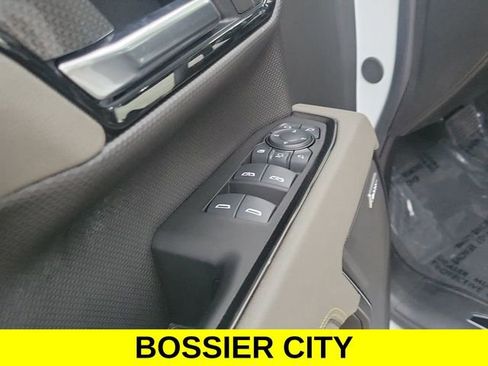 Certified 2025 Chevrolet Silverado 2500 ZR2 w/ Technology Package AWD/4WD image 23