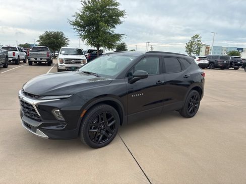 Used 2024 Chevrolet Blazer LT w/ Convenience Package FWD image 1