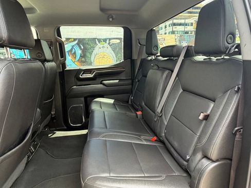 Used 2024 GMC Sierra 1500 SLT AWD/4WD image 10