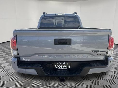 Used 2017 Toyota Tacoma TRD Pro AWD/4WD image 7