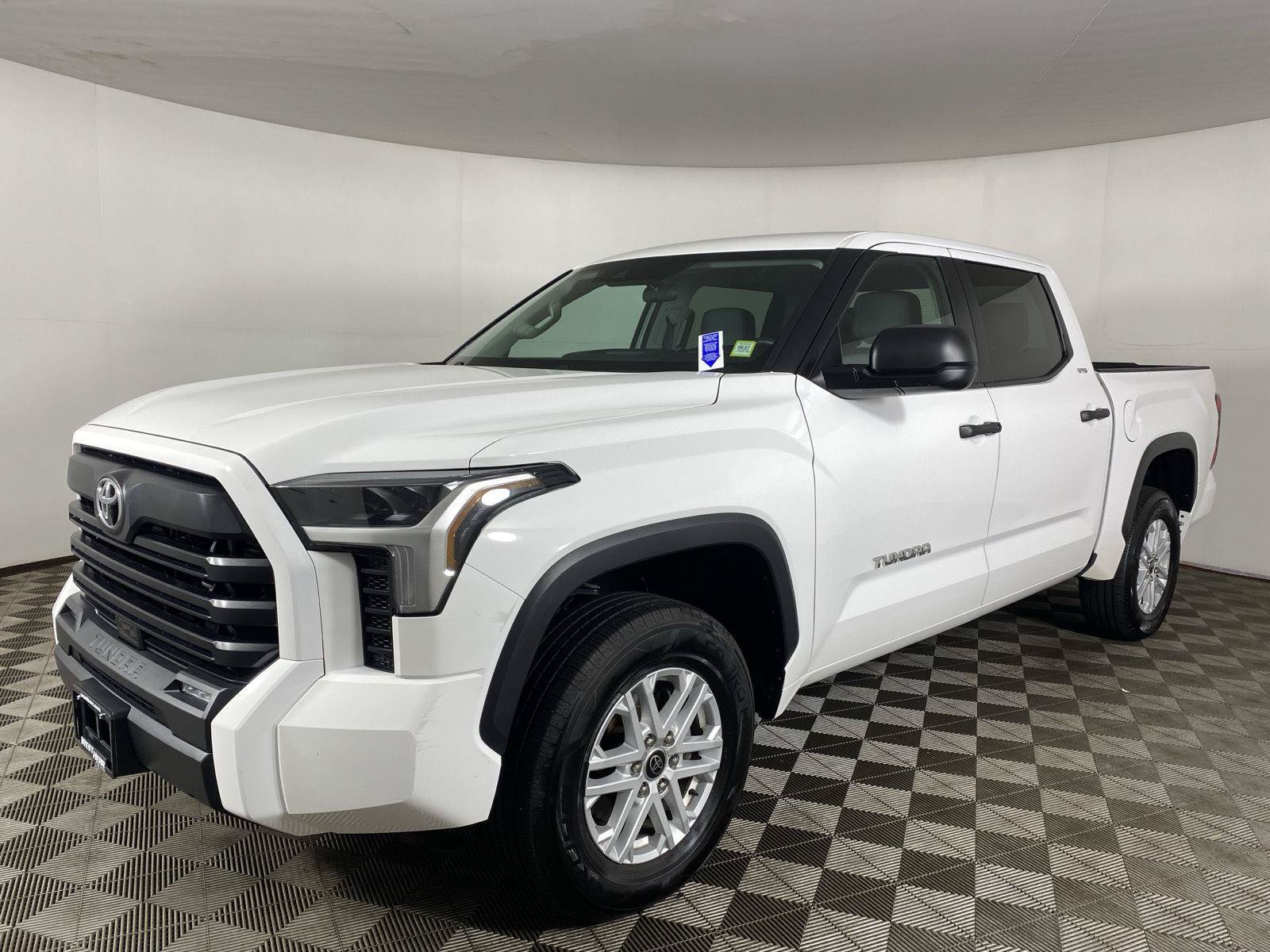 Used 2024 Toyota Tundra SR5 AWD/4WD image 2