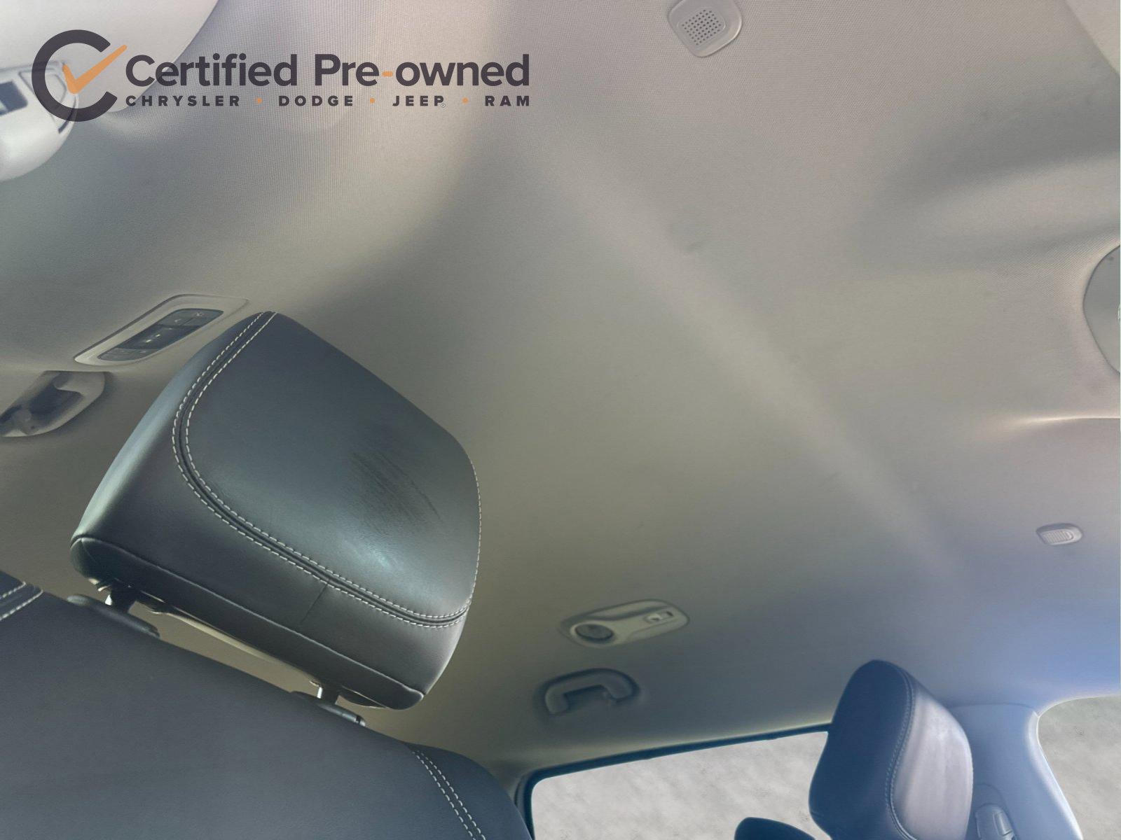 Used 2024 Chrysler Pacifica Touring-L FWD image 19