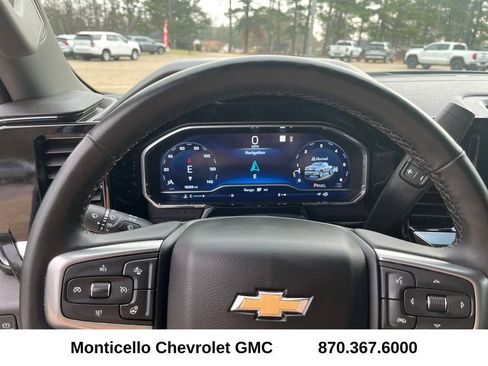 Used 2023 Chevrolet Silverado 1500 LT image 11