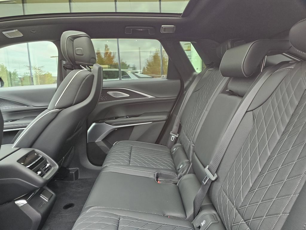 New 2027 Cadillac Lyriq Signature Sport w/ Nappa Leather Package AWD/4WD image 20