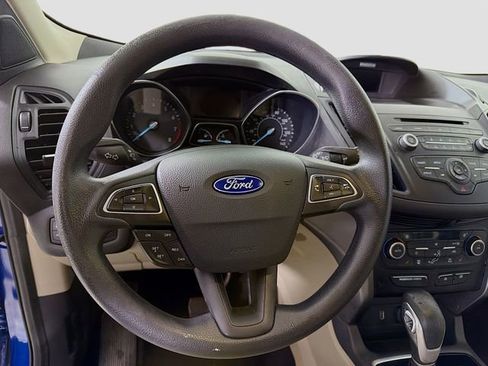 Used 2018 Ford Escape SE image 12