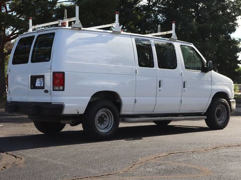 Used 2014 Ford E-250 and Econoline 250 w/ Power Group RWD image 5