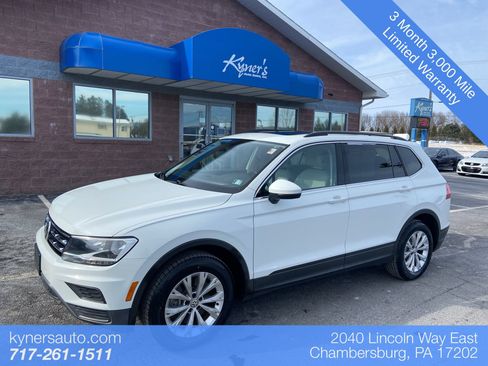 Used 2019 Volkswagen Tiguan SE w/ Panoramic Sunroof Package image 1