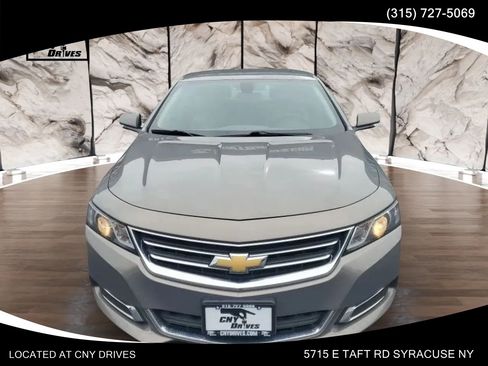 Used 2017 Chevrolet Impala LT FWD image 2