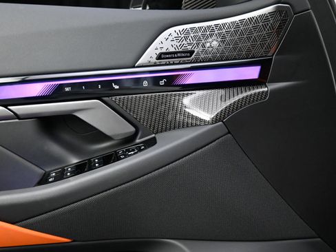 Used 2026 BMW M5 w/ Carbon Package image 43