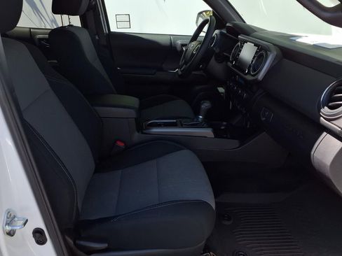 Certified 2023 Toyota Tacoma TRD Sport image 24