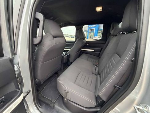 Used 2024 Toyota Tacoma TRD Off-Road AWD/4WD image 18