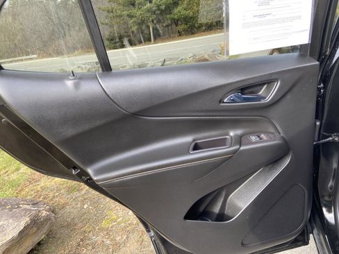 Used 2020 Chevrolet Equinox Premier image 27