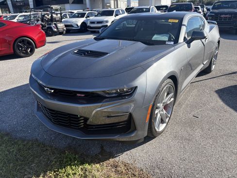 Certified 2022 Chevrolet Camaro SS image 3