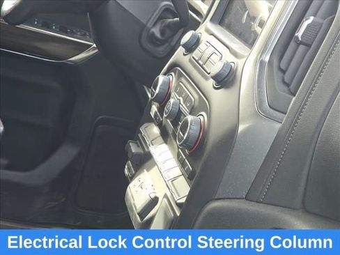 Used 2021 Chevrolet Silverado 1500 RST image 32