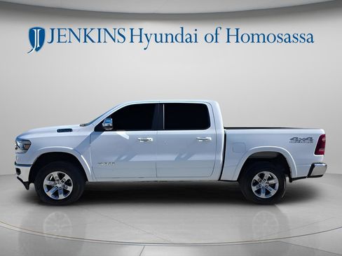 Used 2021 RAM 1500 Laramie w/ Off Road Group AWD/4WD image 4