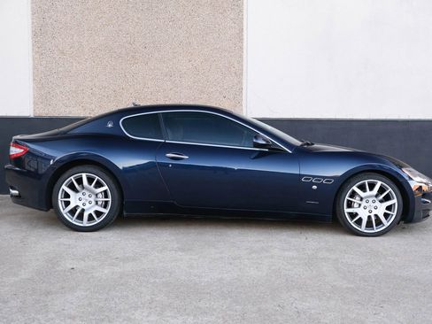 Used 2010 Maserati GranTurismo Coupe 2D image 11