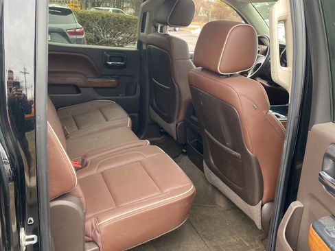 Certified 2015 Chevrolet Silverado 1500 High Country w/ High Country Premium Package image 26