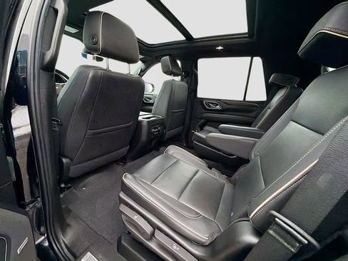 Used 2021 Chevrolet Tahoe Premier w/ Premium Package image 25