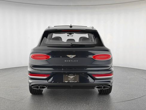 New 2025 Bentley Bentayga image 4