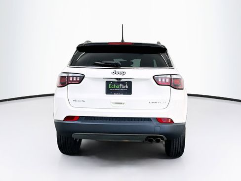 Used 2018 Jeep Compass Limited AWD/4WD image 7