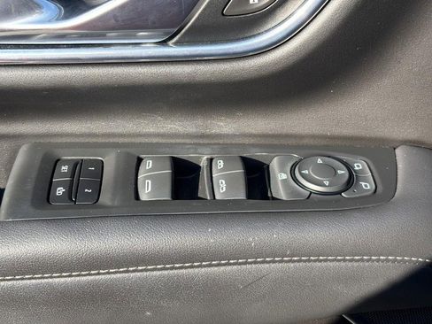 Used 2021 Chevrolet Tahoe LT image 17