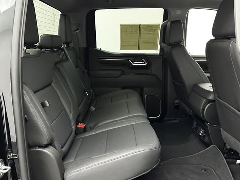 Used 2026 GMC Sierra 1500 SLT RWD image 34