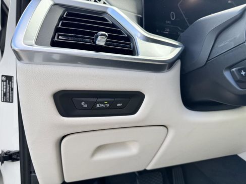 Used 2025 BMW X5 sDrive40i image 7