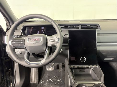 Certified 2026 GMC Terrain Elevation image 3