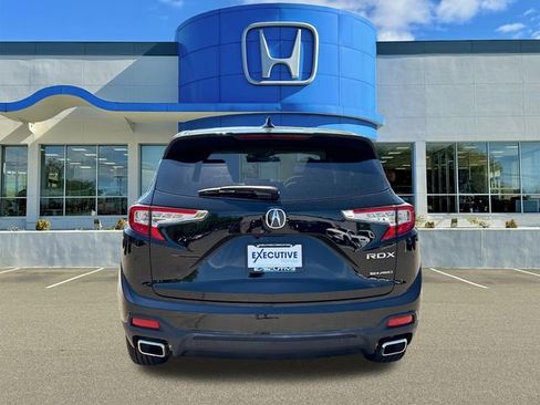 Used 2024 Acura RDX SH-AWD image 3