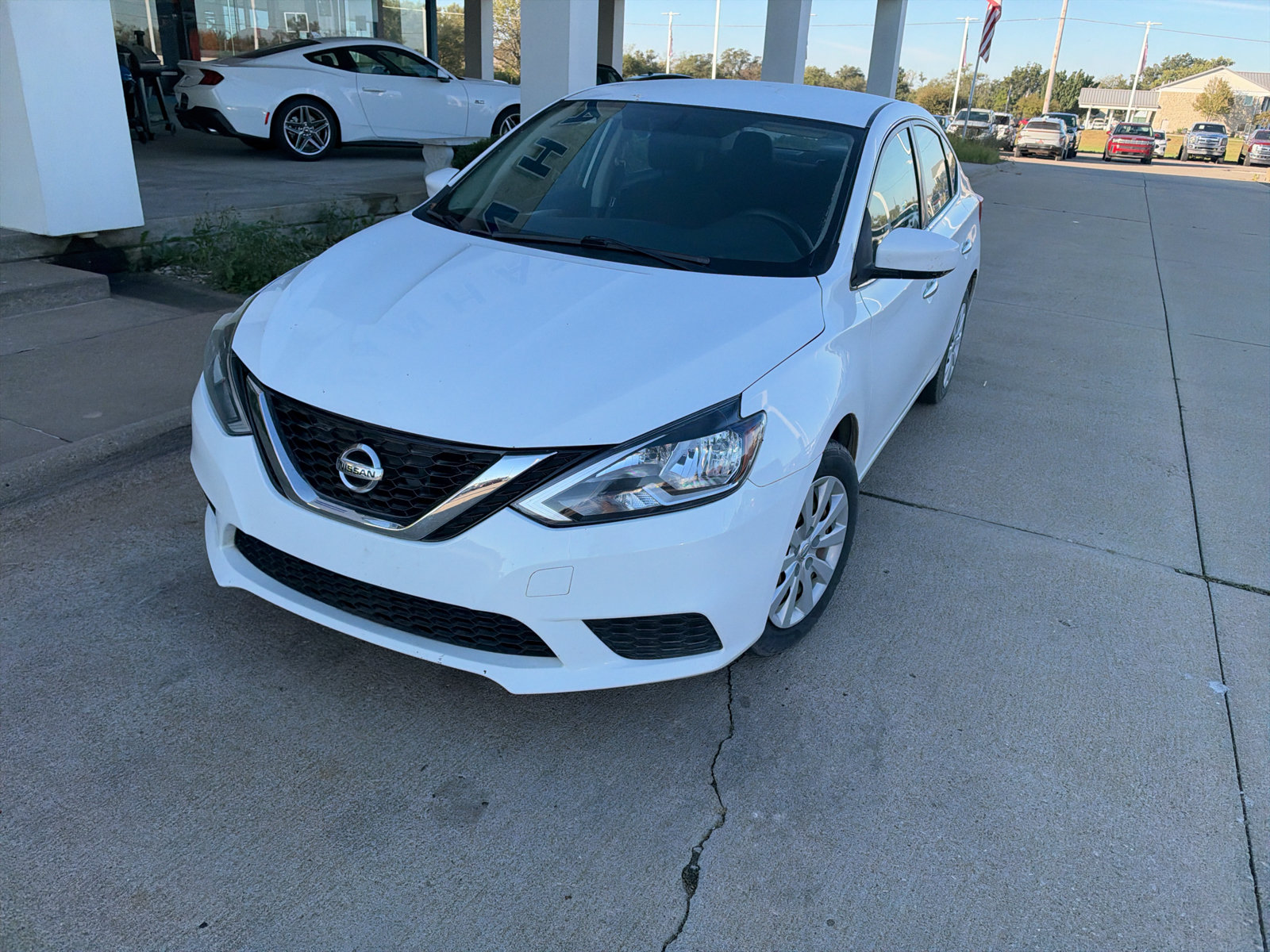 Used 2016 Nissan Sentra S FWD image 2