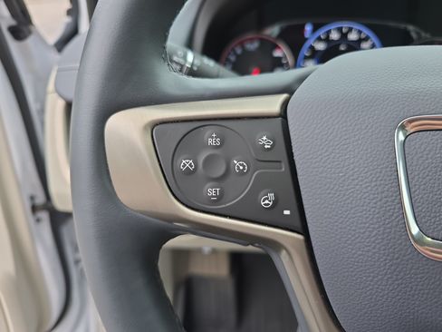 Used 2024 GMC Terrain Denali w/ Denali Premium Package AWD/4WD image 17