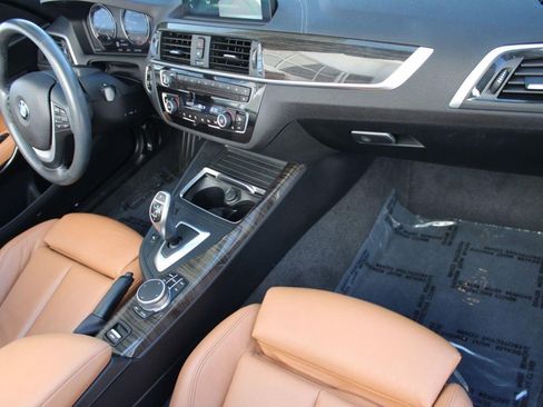 Used 2020 BMW 230i Convertible w/ Convenience Package image 33