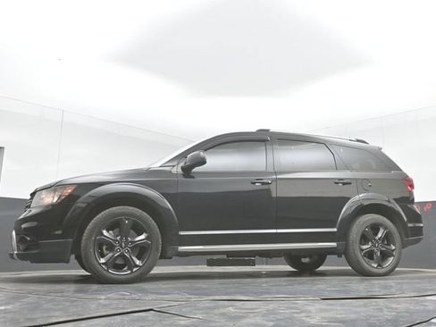 Used 2020 Dodge Journey Crossroad FWD image 30