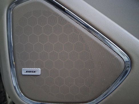 Used 2015 Chevrolet Suburban LT w/ Max Trailering Package image 22