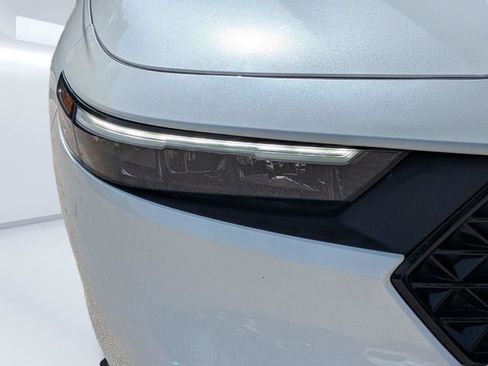 Certified 2025 Honda Accord LX image 10
