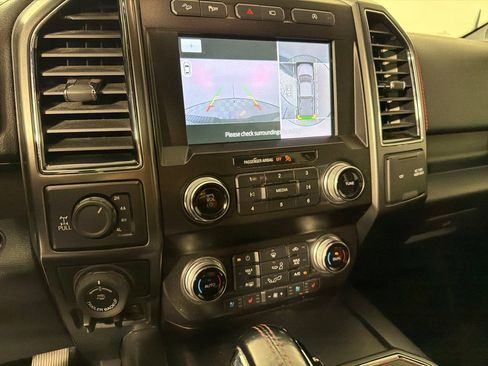Used 2020 Ford F150 Lariat w/ Equipment Group 502A Luxury AWD/4WD image 17