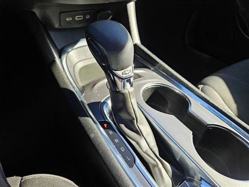 Used 2023 Chevrolet Malibu LT image 14