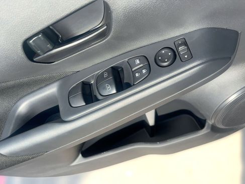 New 2025 Nissan Kicks Play S image 13