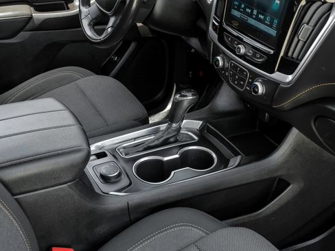 Used 2019 Chevrolet Traverse LT w/ LPO, Floor Liner Package AWD/4WD image 25