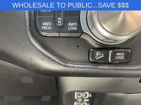 Used 2022 RAM 1500 Laramie w/ Off Road Group AWD/4WD image 35