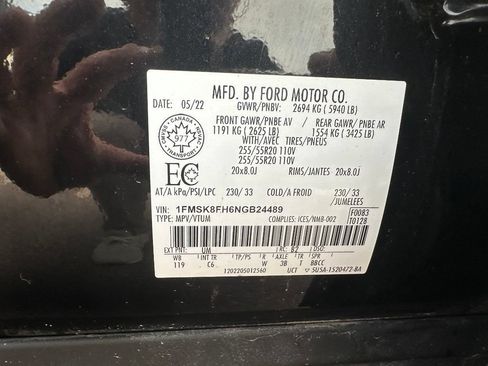 Used 2022 Ford Explorer Limited w/ Class IV Trailer Tow Package AWD/4WD image 9