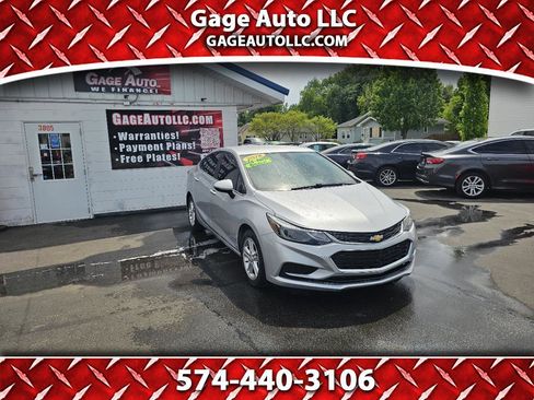 Used 2018 Chevrolet Cruze LT FWD image 1