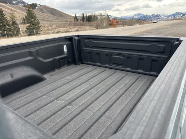 Used 2025 Jeep Gladiator Sport AWD/4WD image 19