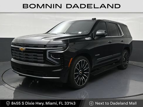 Used 2025 Chevrolet Tahoe High Country AWD/4WD image 1